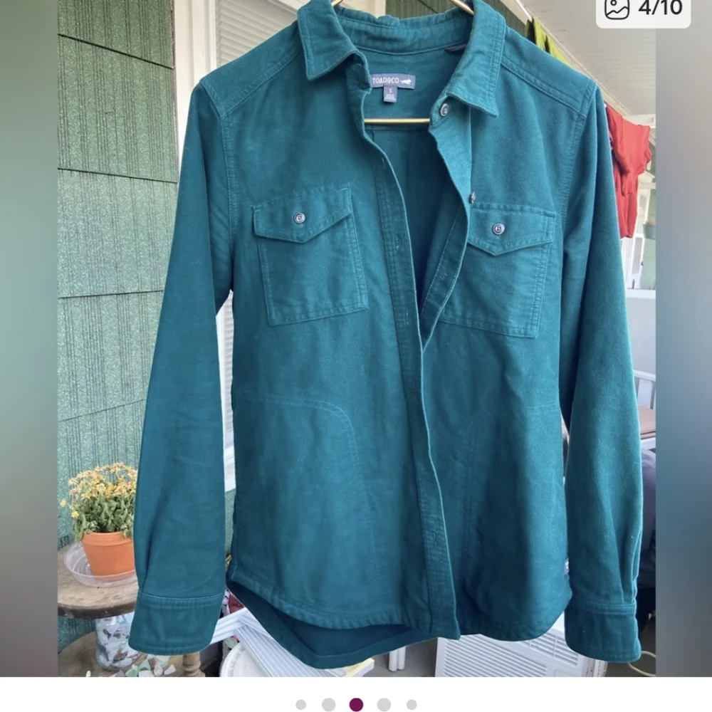 Toad & Co Women's Morrison Shirt Jacket In Green - Picture 2 of 4